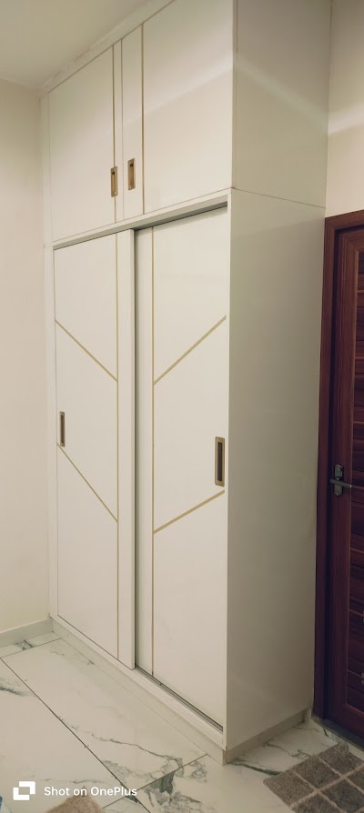 Wardrobe 13